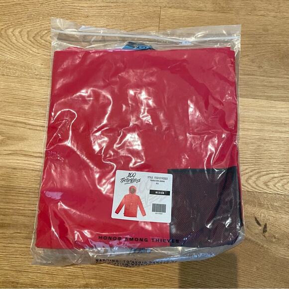 100 Thieves Foundations Anorak in Red - Picture 2 of 10